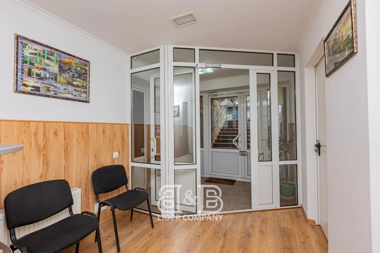 Spațiu comercial, 121 m² — Imagine 4