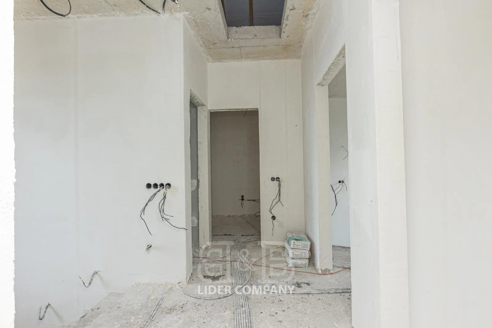 2-etaje casă, 4 camere, 136 m² — Imagine 4
