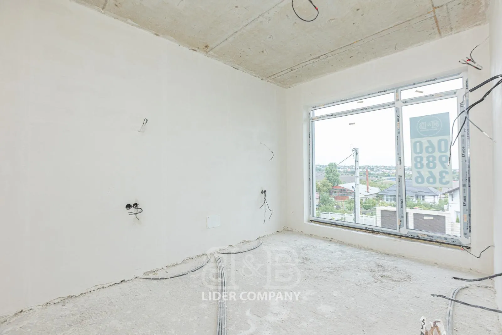 2-etaje casă, 4 camere, 136 m² — Imagine 2