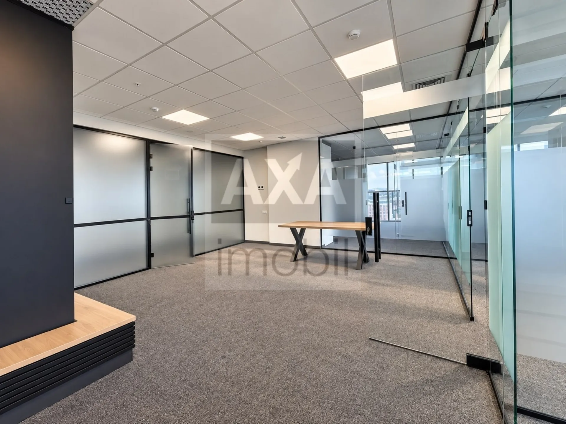 6-bedroom office, 242 m² — Image 1