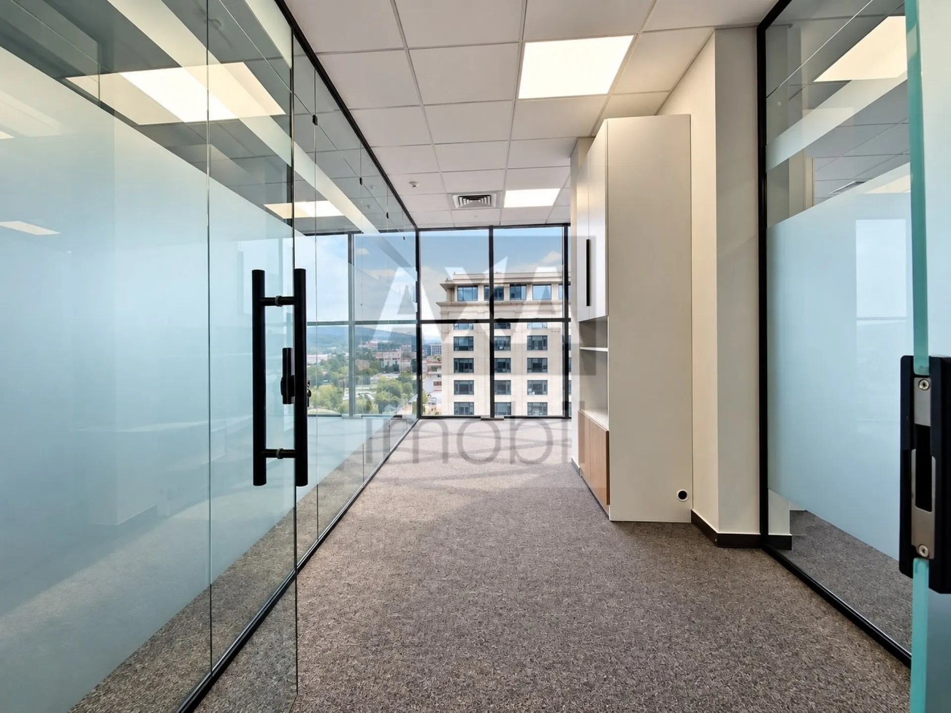 6-bedroom office, 242 m² — Image 3