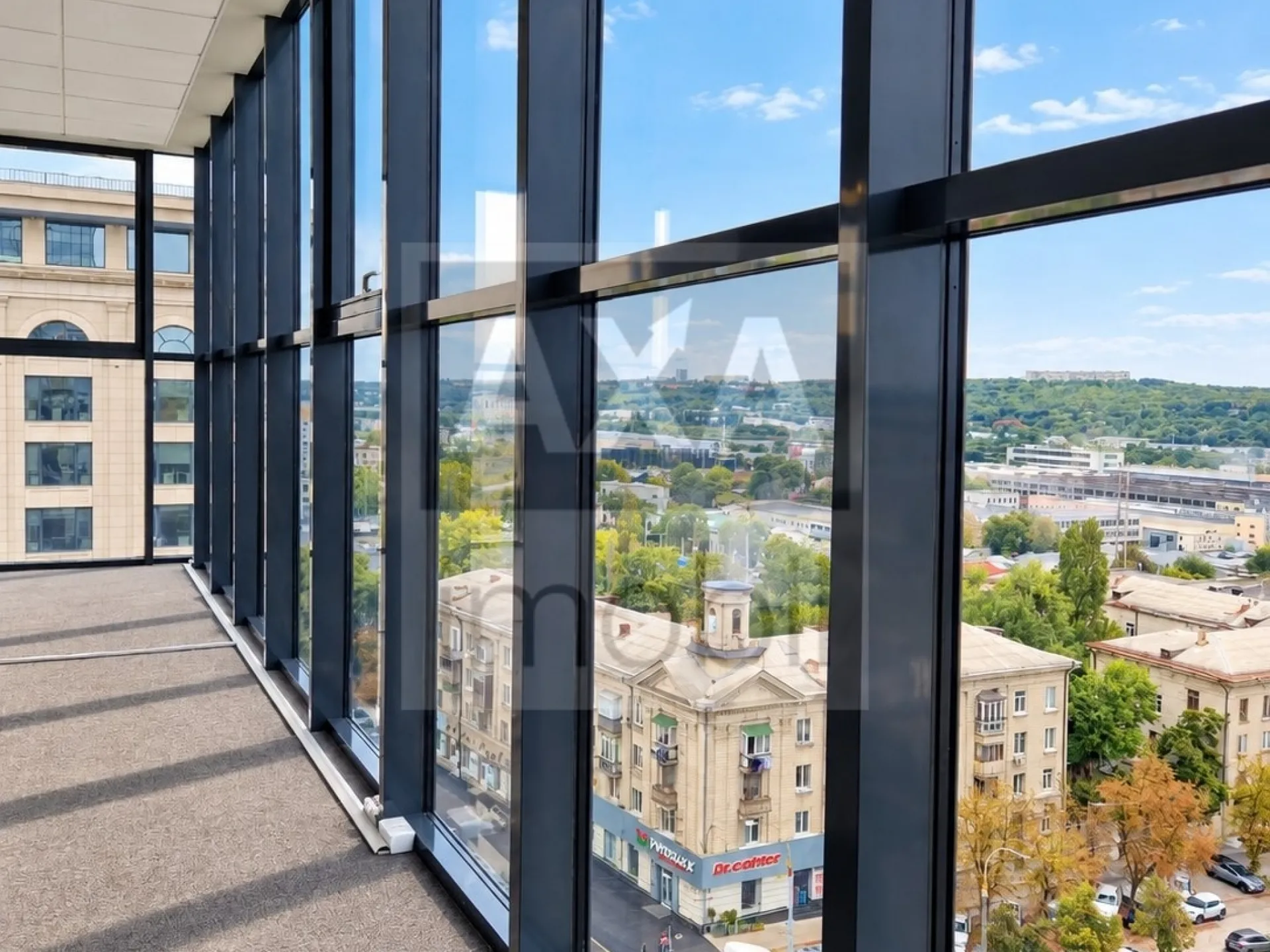 6-bedroom office, 242 m² — Image 2