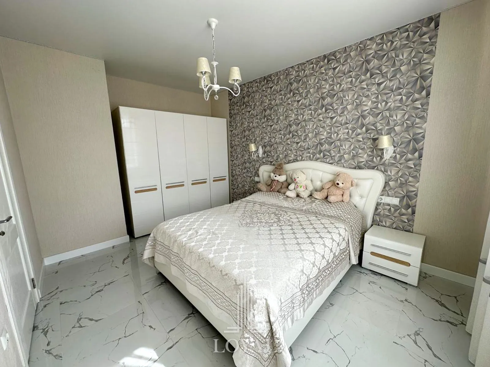 2-floor house, 4 rooms, 160 m² — Image 3