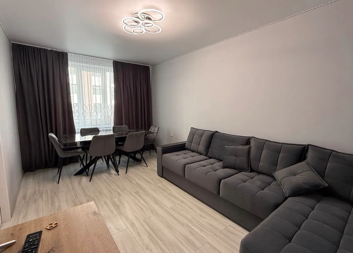 2-bedroom apartment, 87 m² — Image 1