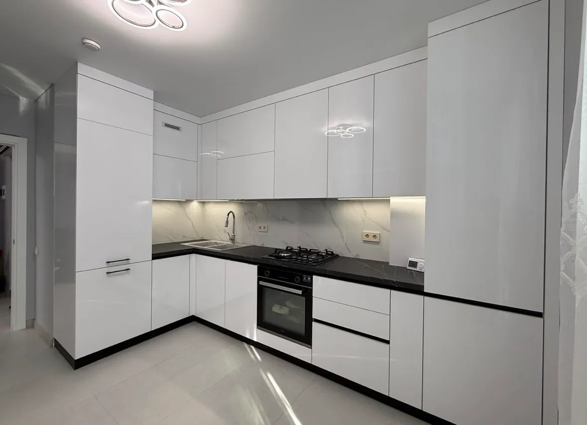 2-bedroom apartment, 87 m² — Image 2