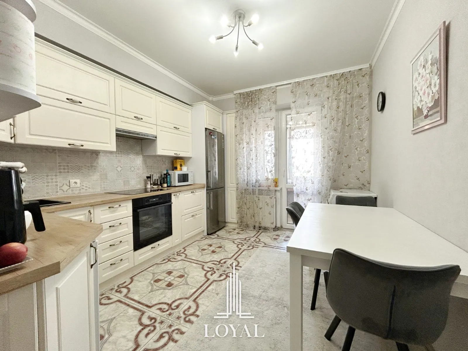 2-bedroom apartment, 86 m² — Image 2