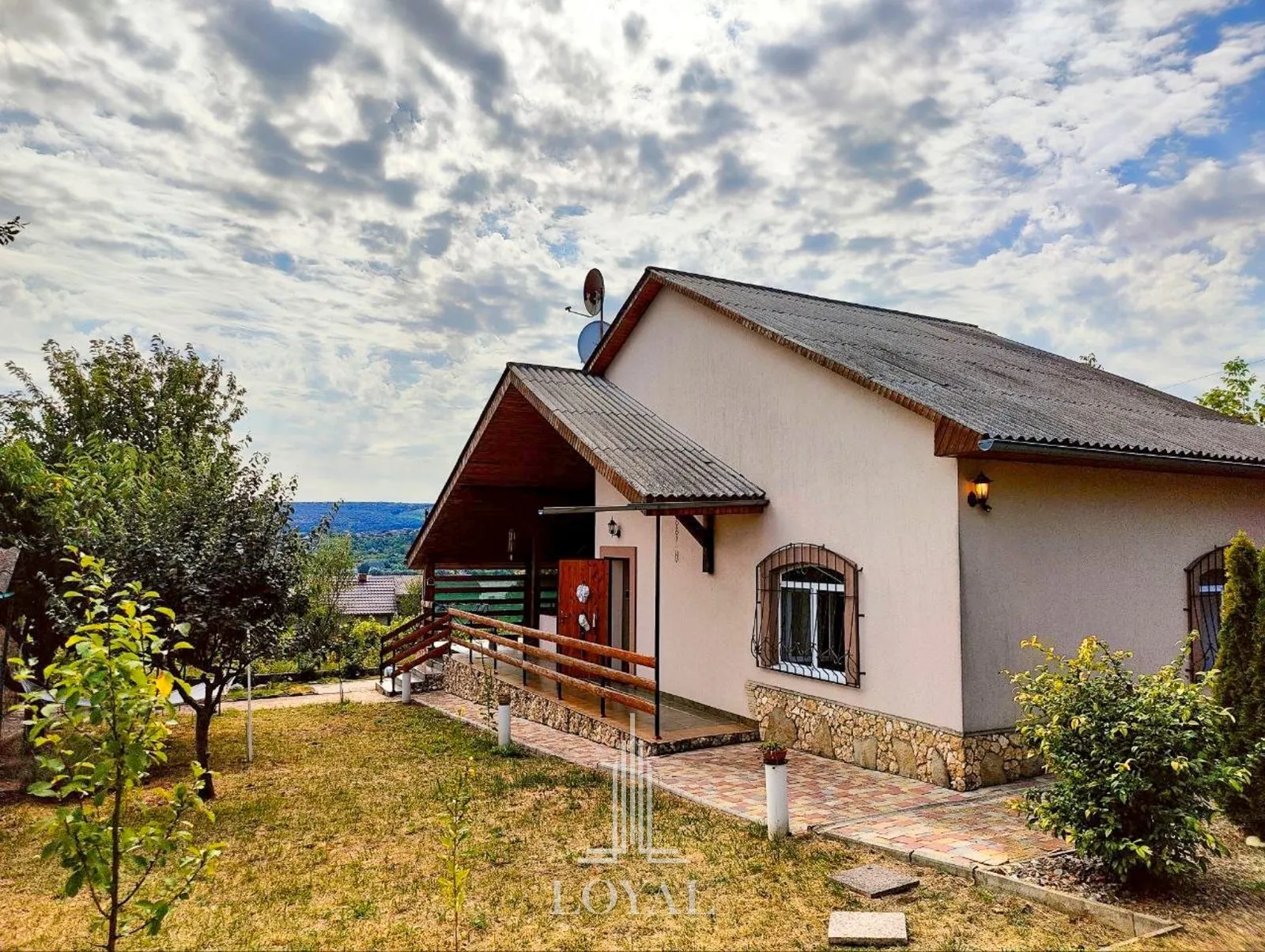 2-floor house, 3 rooms, 130 m² — Image 1
