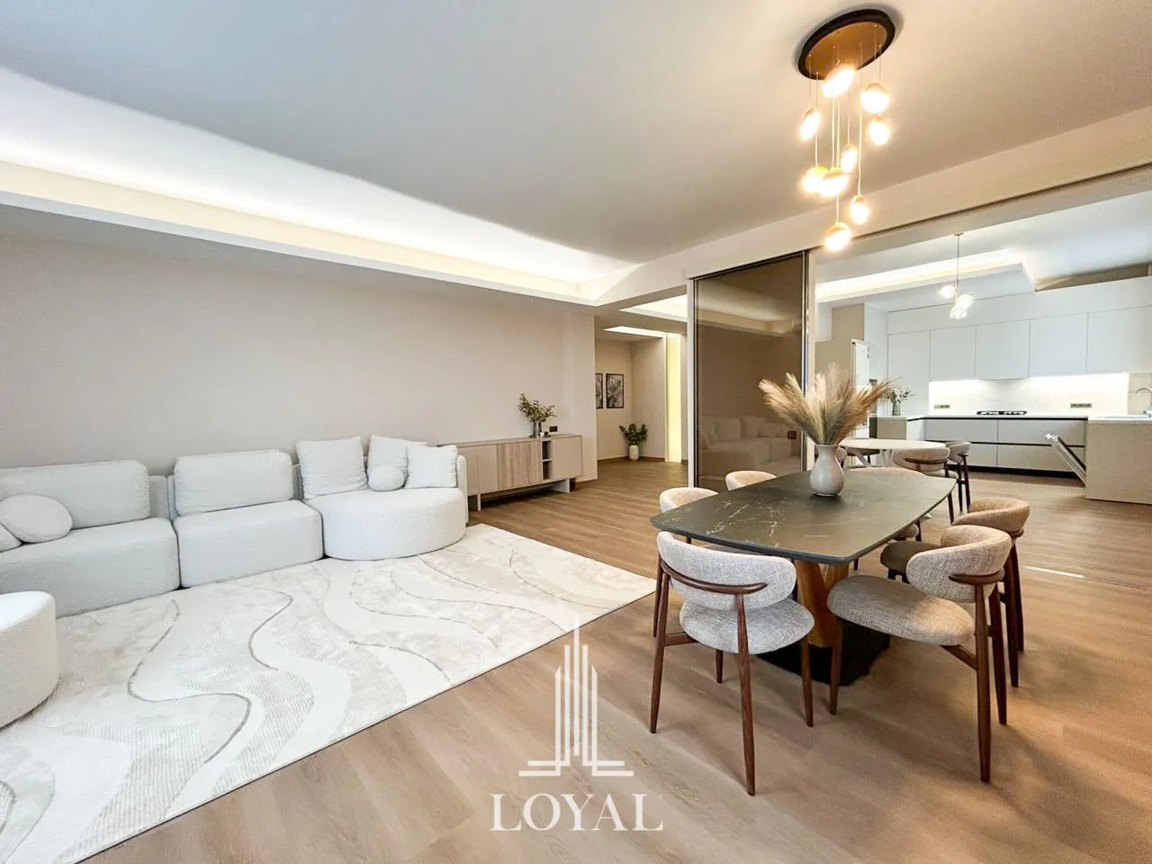 3-комнатная квартира, 185 м² — Изображение 1