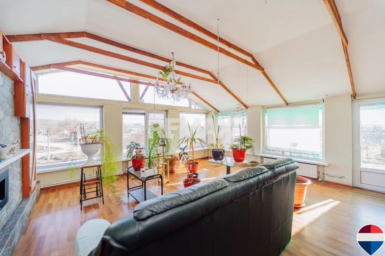 2-floor house, 185.1 m² — Image 14