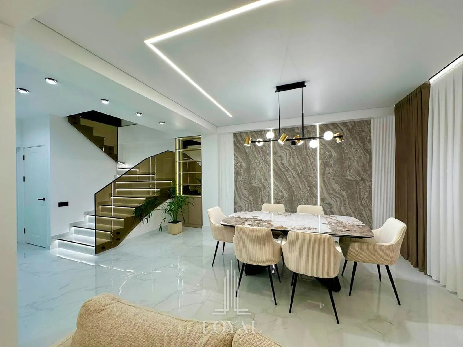 2-этажный дом, 3 комнаты, 264 м² — Изображение 3
