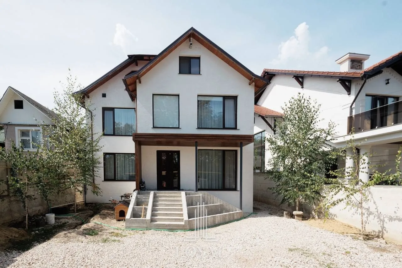 2-floor house, 4 rooms, 150 m² — Image 1