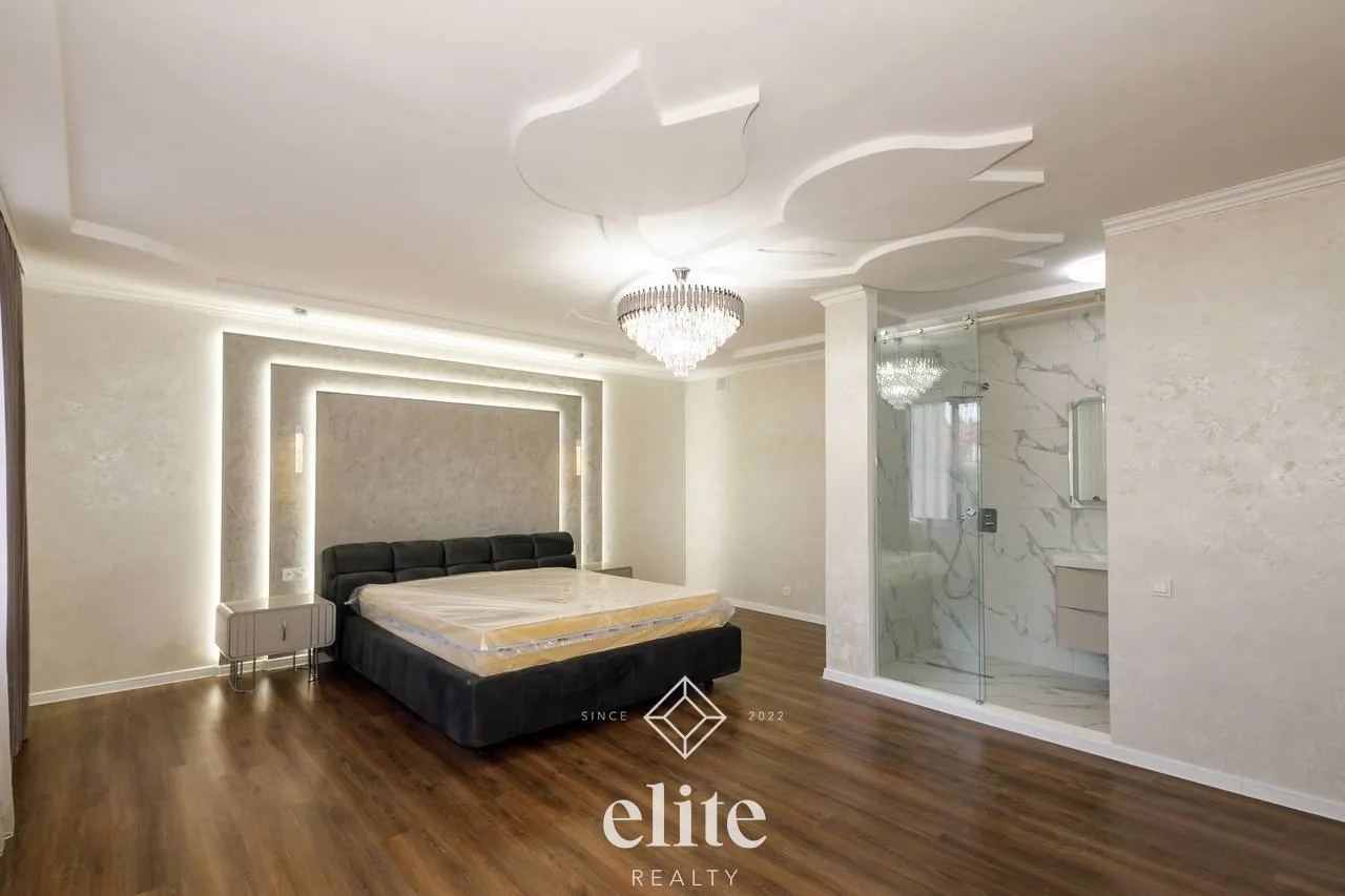 3-этажный дом, 5 комнат, 350 м² — Изображение 4