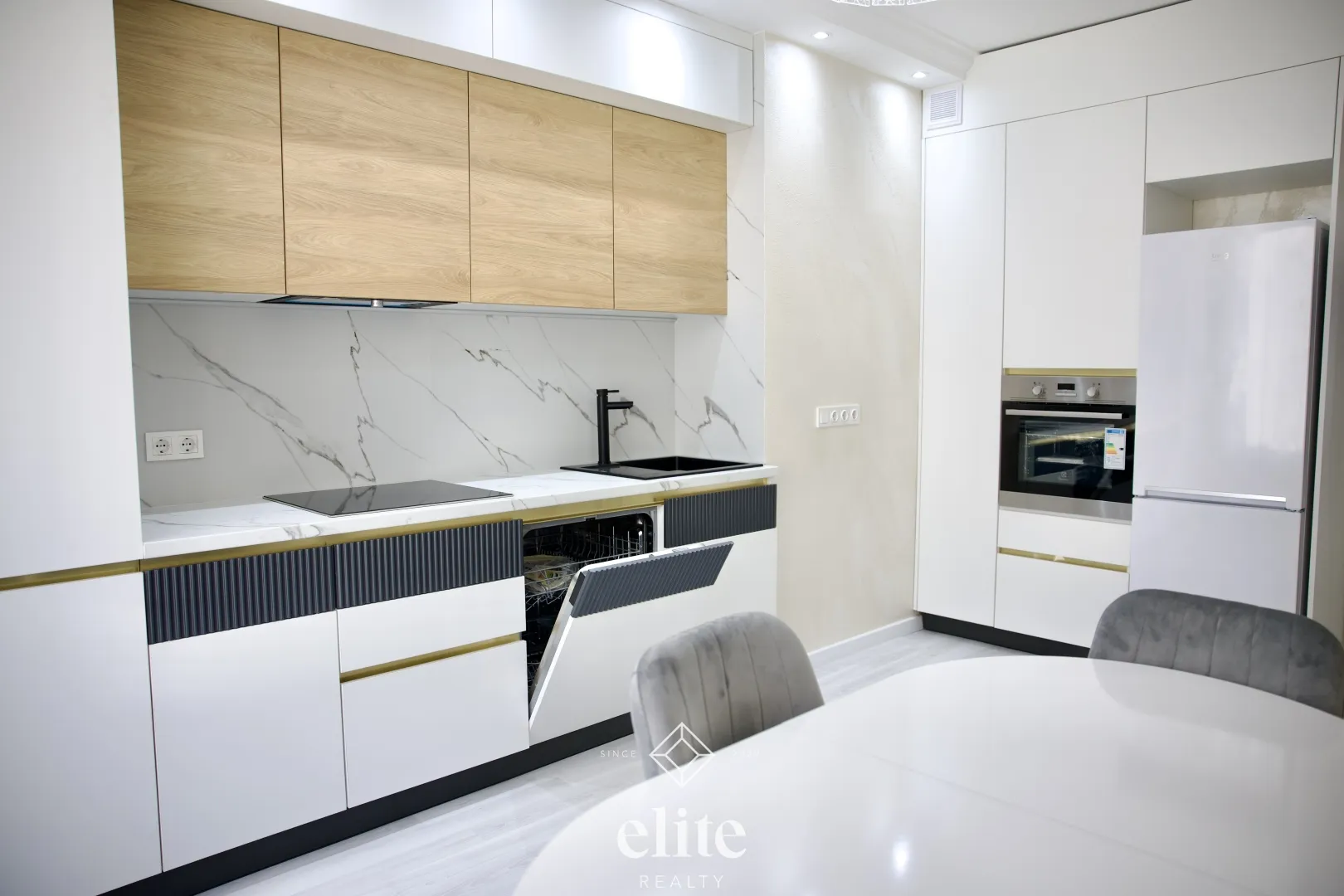 2-bedroom apartment, 89 m² — Image 2