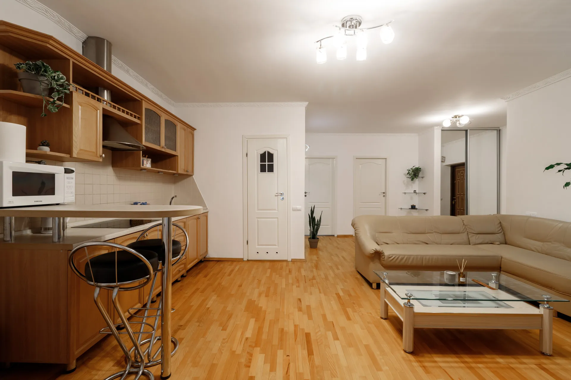 2-camere apartament, 70 m² — Imagine 1