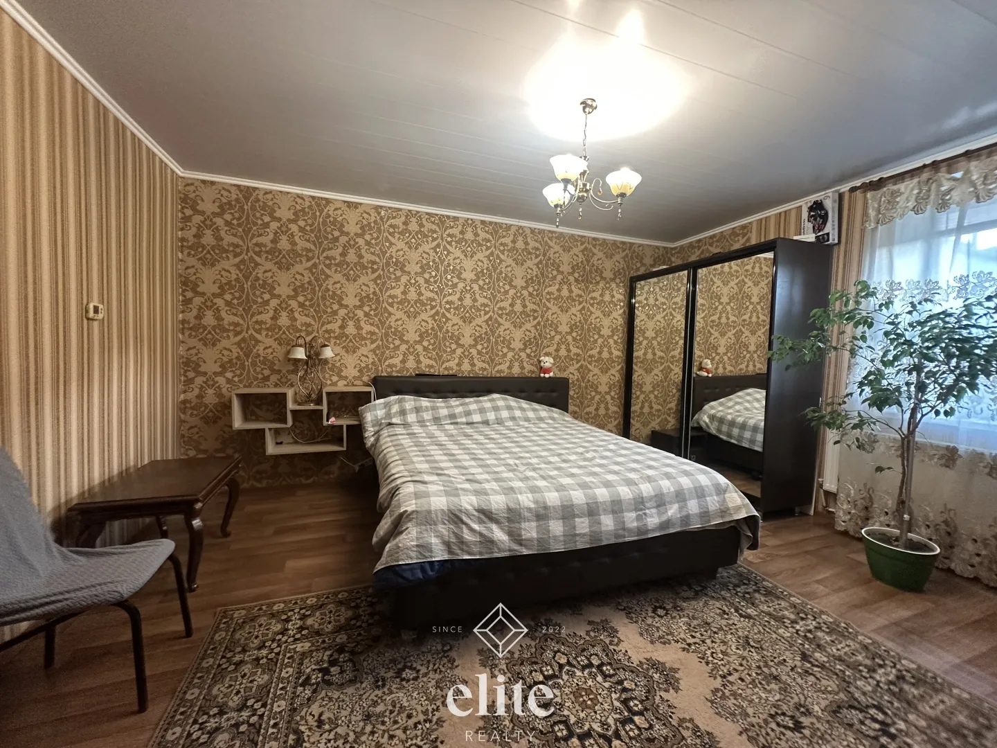 1-etaje casă, 3 camere, 110 m² — Imagine 4