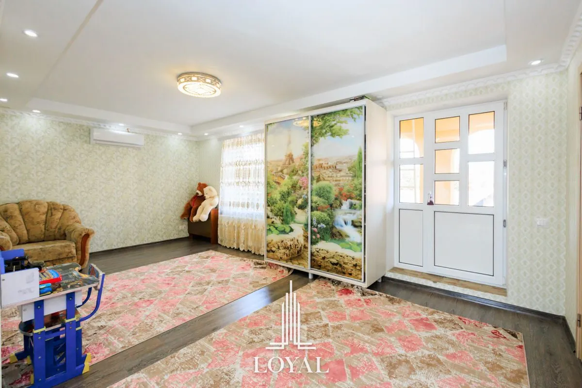 2-этажный дом, 6 комнат, 200 м² — Изображение 3