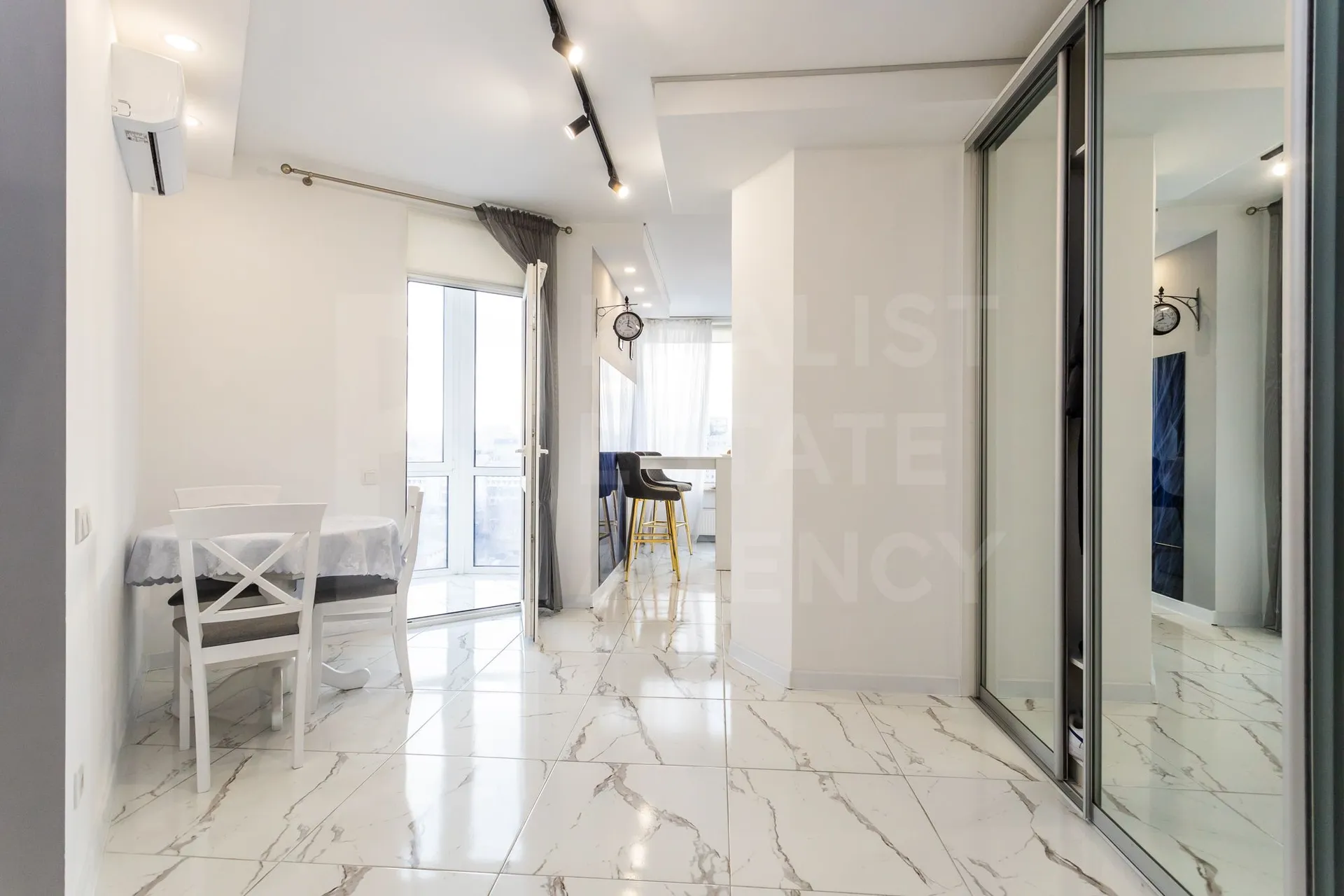 2-комнатная квартира, 65 м² — Изображение 1