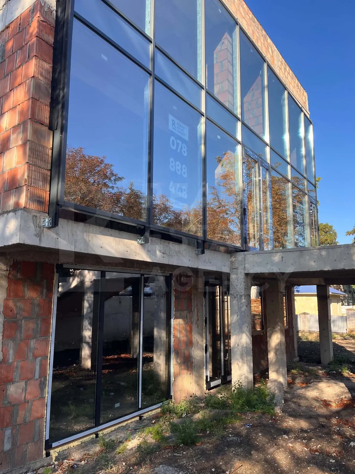 Spațiu comercial, 240 m² — Imagine 2