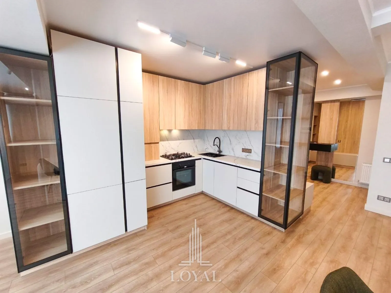 4-комнатная квартира, 158 м² — Изображение 2