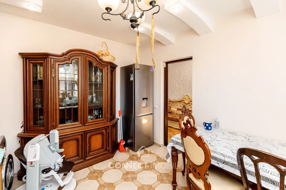 2-этажный дом, 4 комнаты, 180 м² — Изображение 4