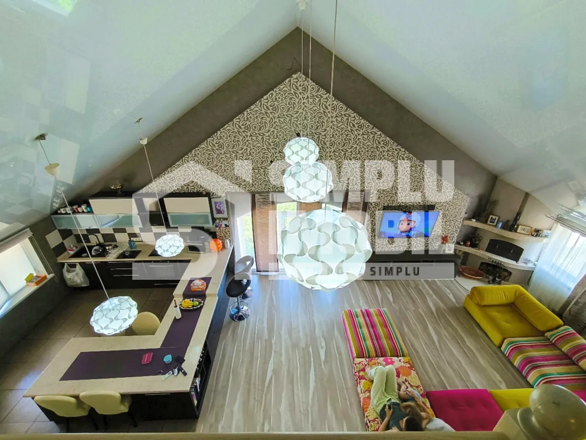 3-camere apartament, 135 m² — Imagine 1