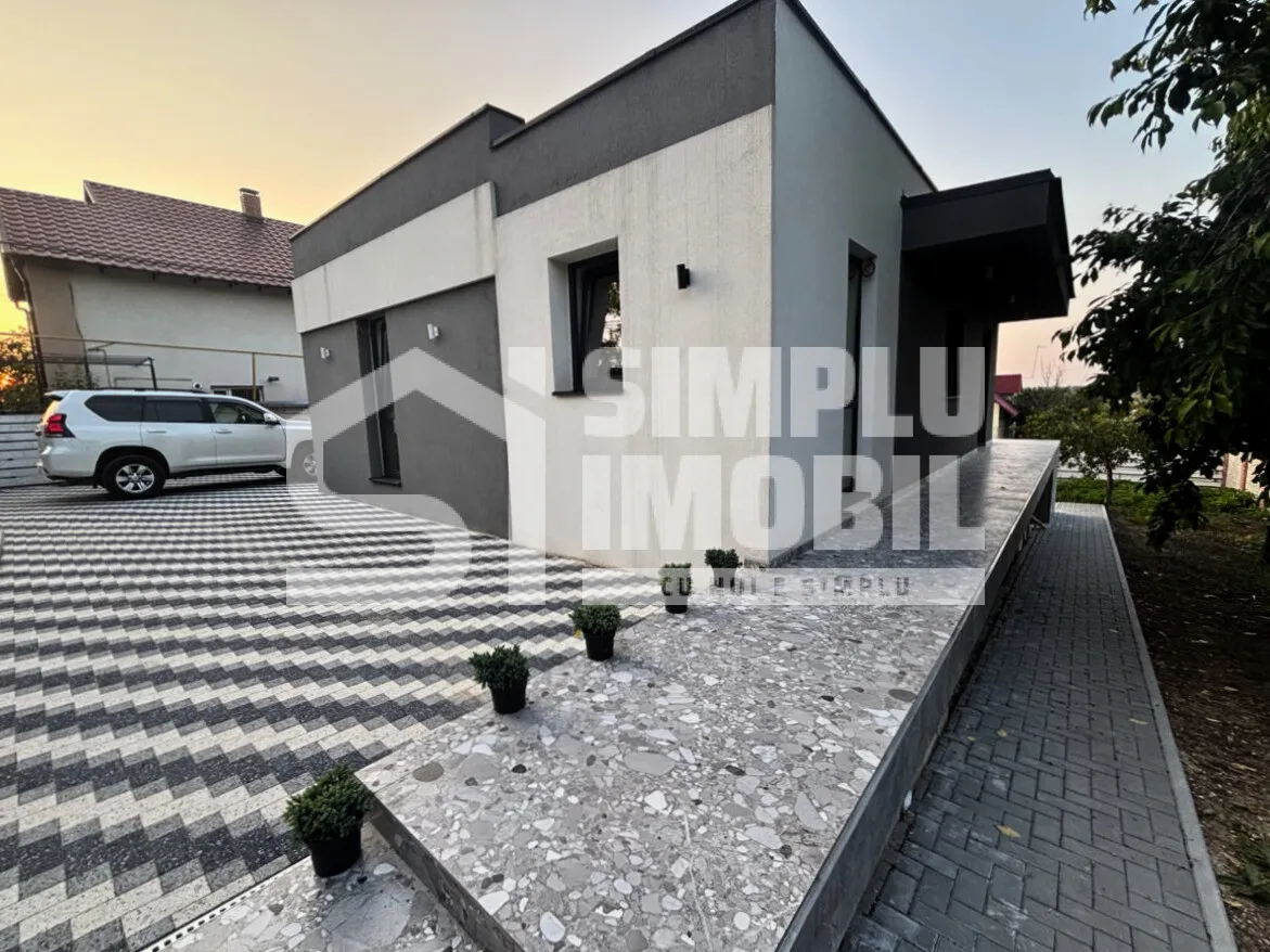1-etaje casă, 3 camere, 90 m² — Imagine 1