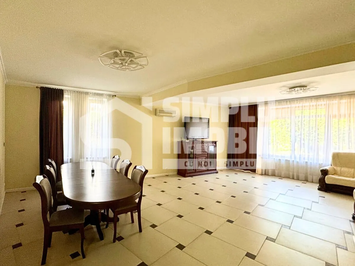 3-этажный дом, 4 комнаты, 230 м² — Изображение 3