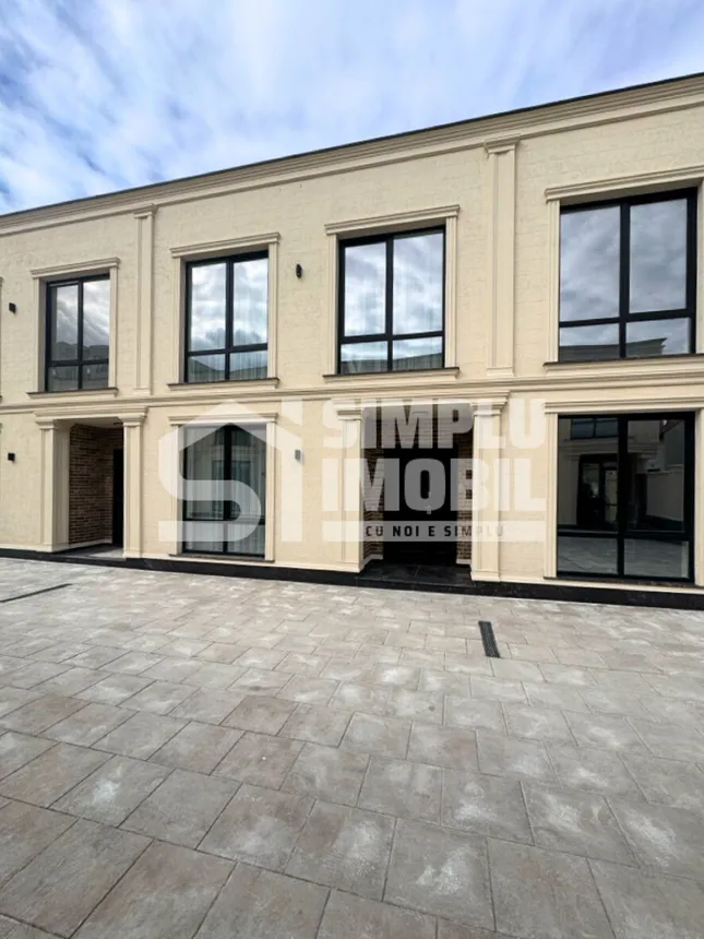 3-этажный дом, 4 комнаты, 220 м² — Изображение 1