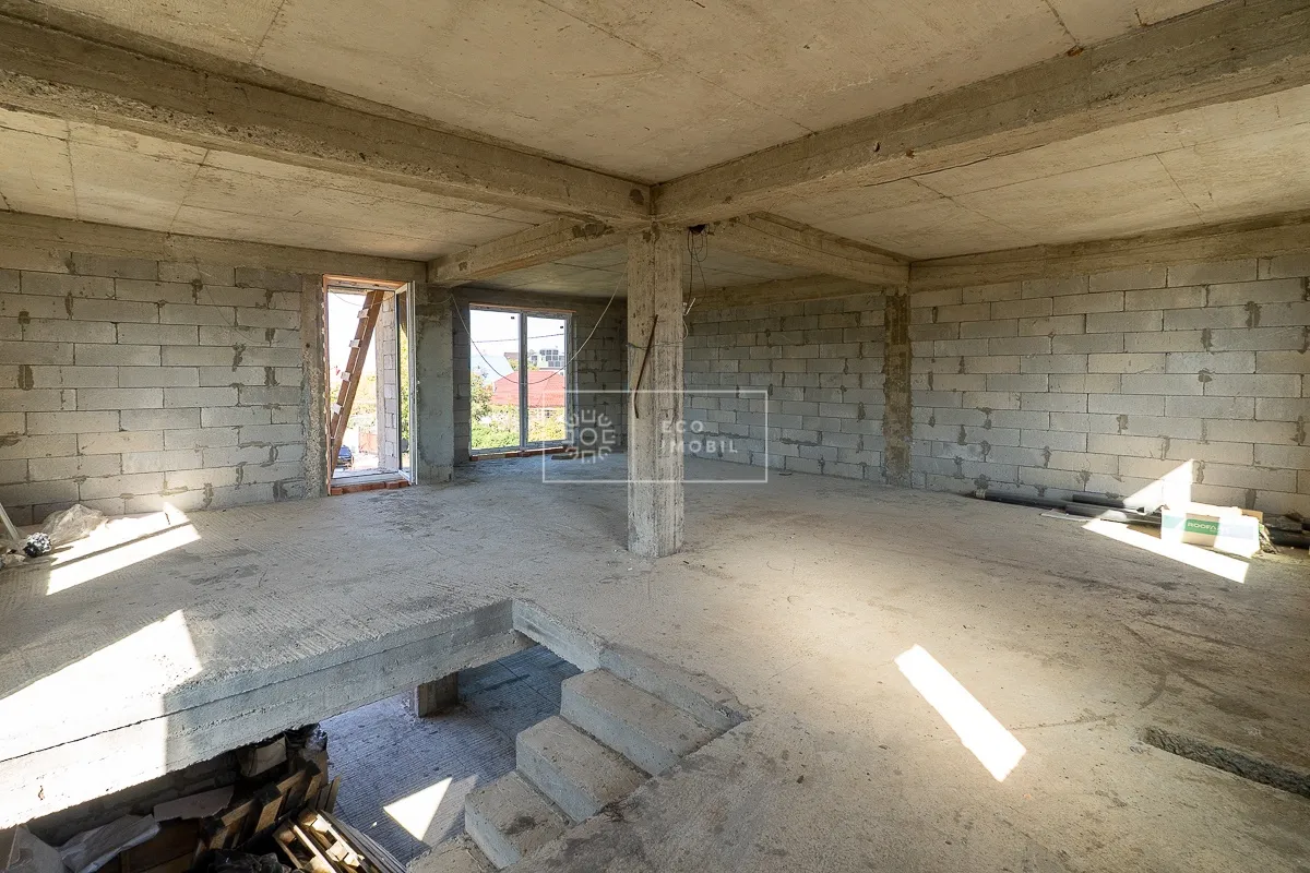 2-этажный дом, 3 комнаты, 153 м² — Изображение 2