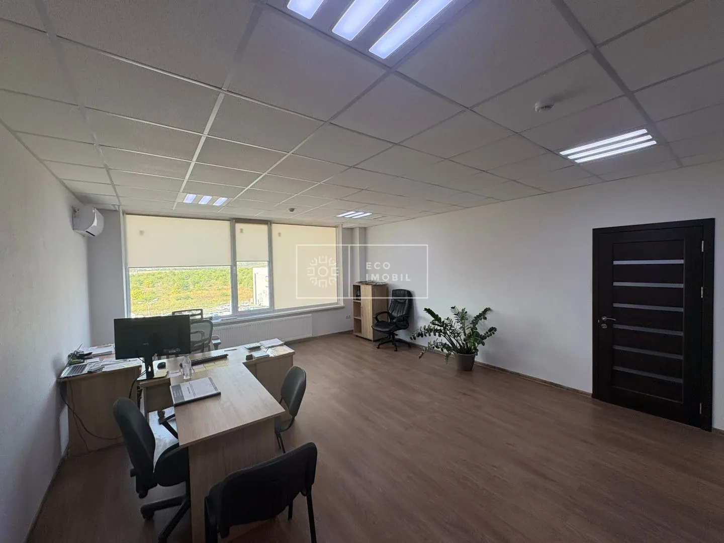2-bedroom office, 72 m² — Image 1