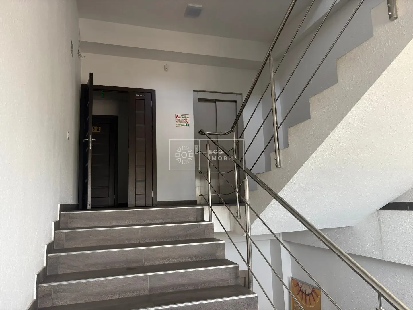 2-bedroom office, 72 m² — Image 2