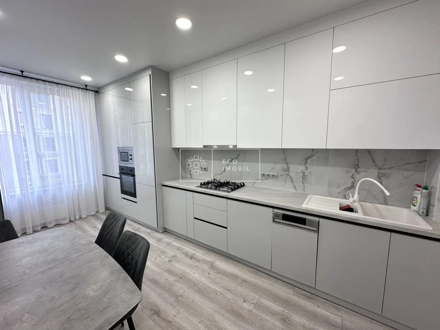 3-комнатная квартира, 95 м² — Изображение 2