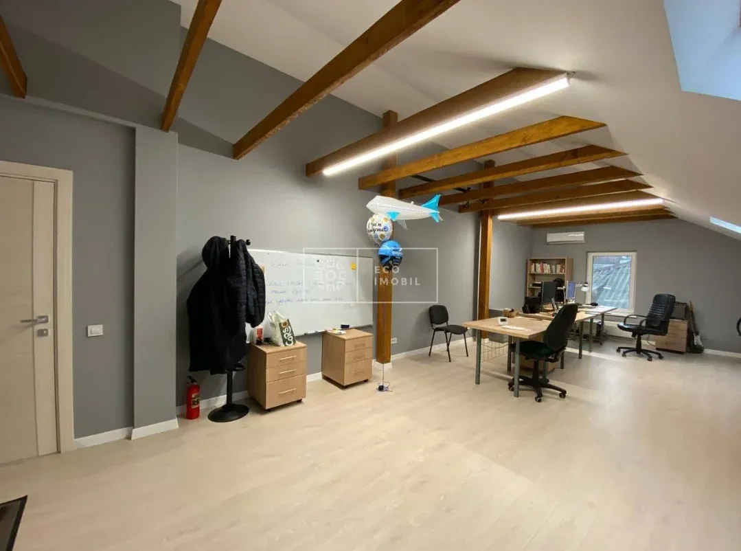 1-camere birou, 80 m² — Imagine 1