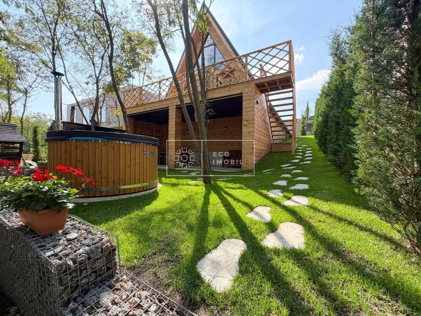 2-etaje casă, 1 cameră, 86 m² — Imagine 1