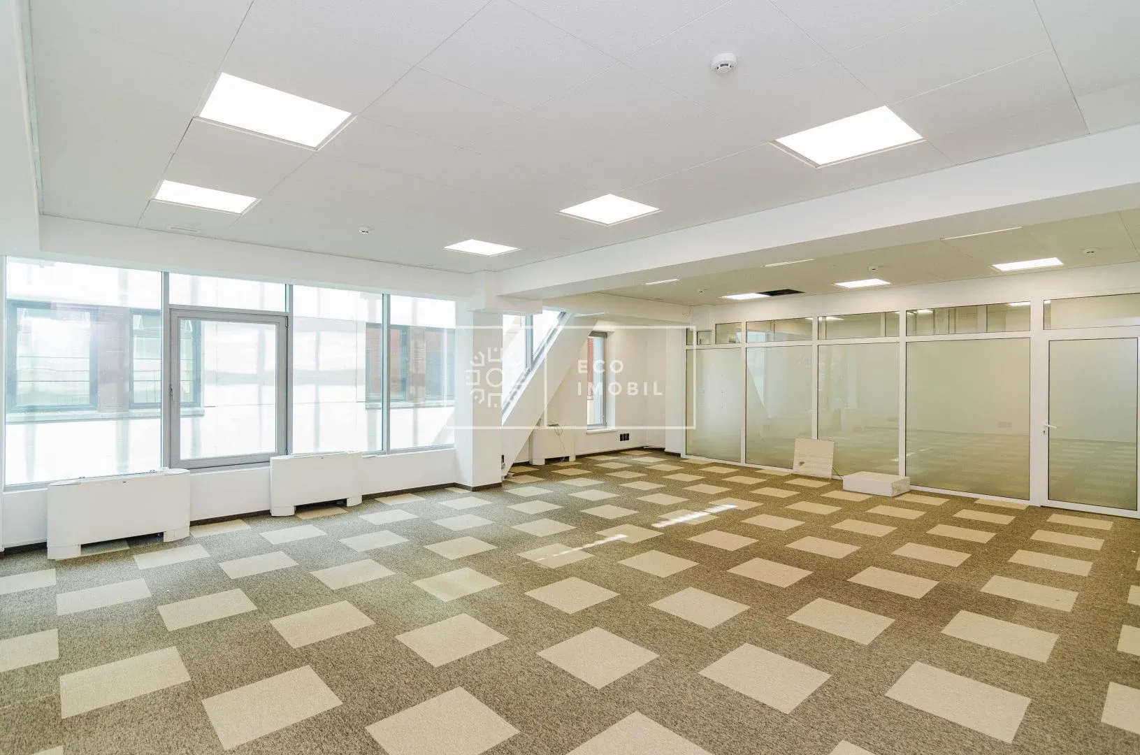 1-camere birou, 46.56 m² — Imagine 1