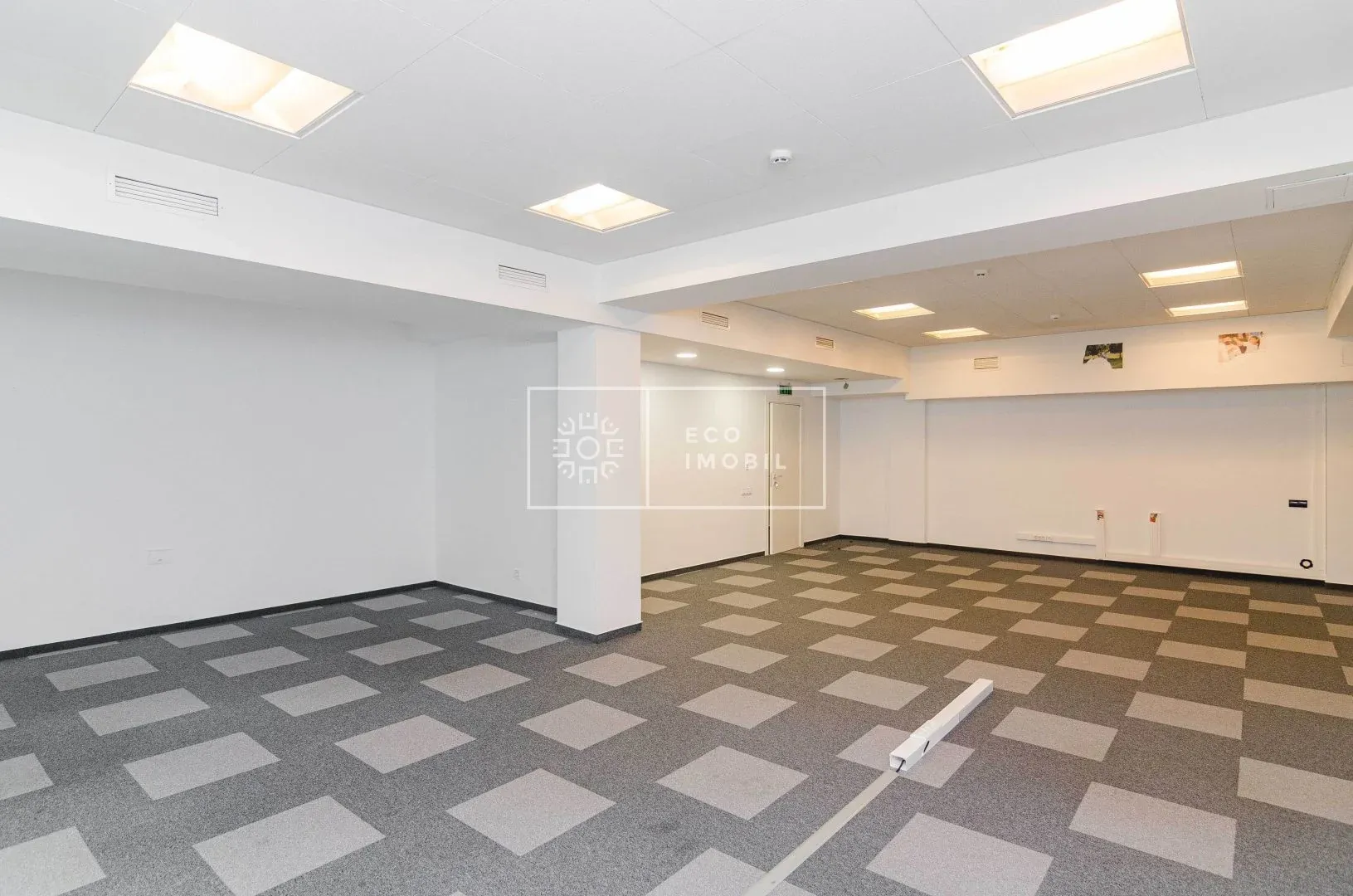 1-bedroom office, 135.82 m² — Image 2