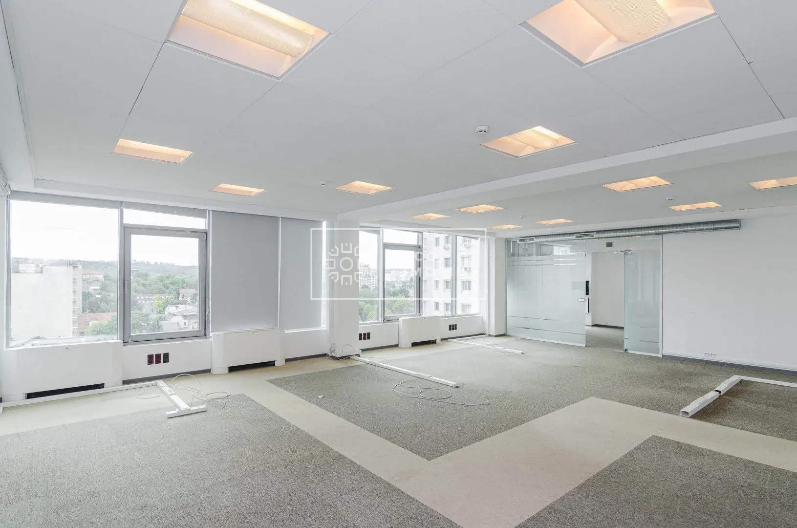 1-bedroom office, 581.26 m² — Image 1