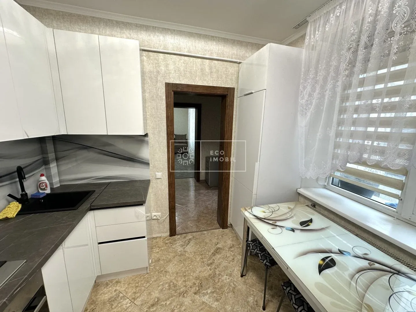 3-camere apartament, 90 m² — Imagine 2