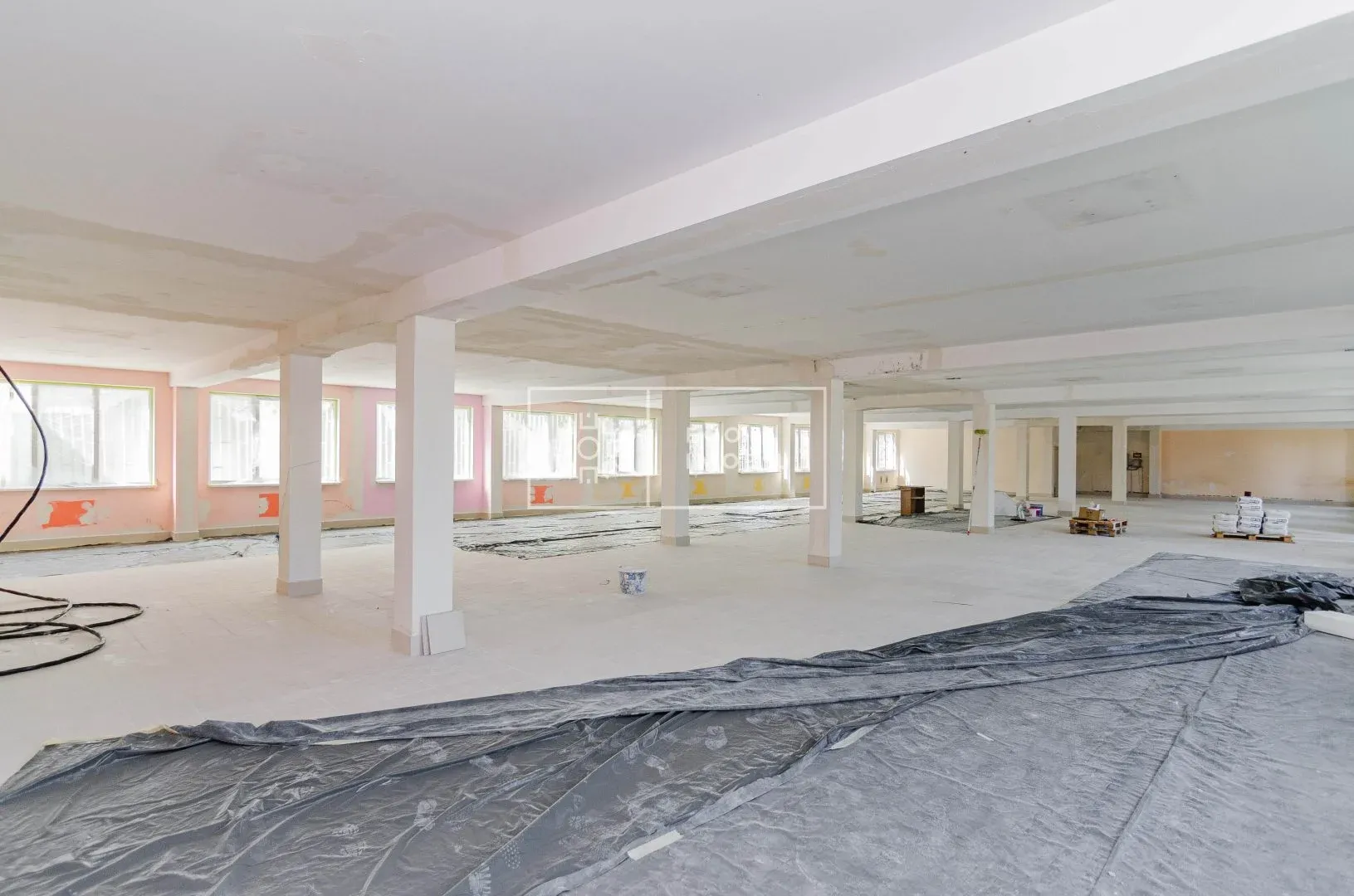 1-camere birou, 520 m² — Imagine 1