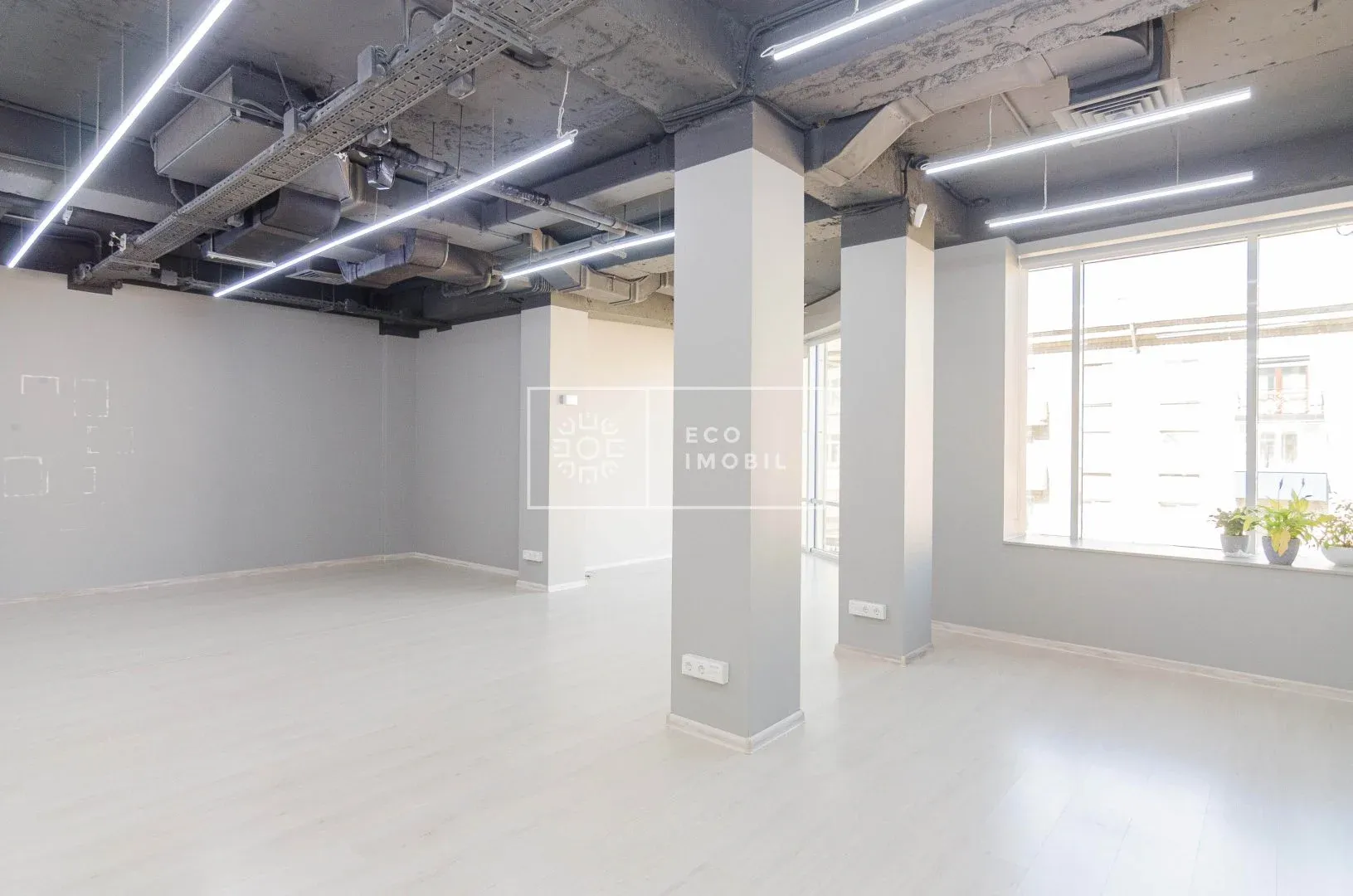1-camere birou, 57 m² — Imagine 1