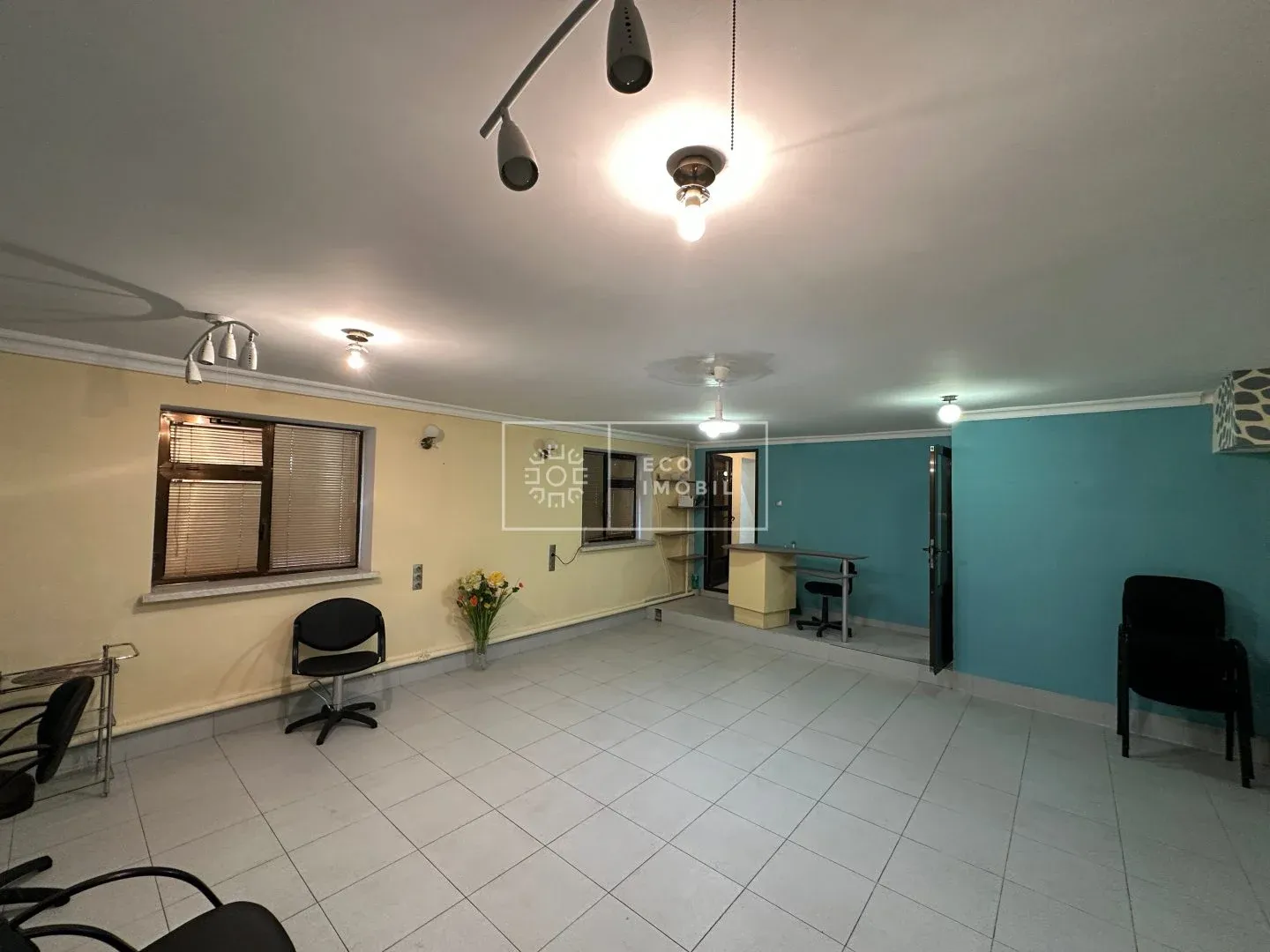 2-bedroom office, 65 m² — Image 1