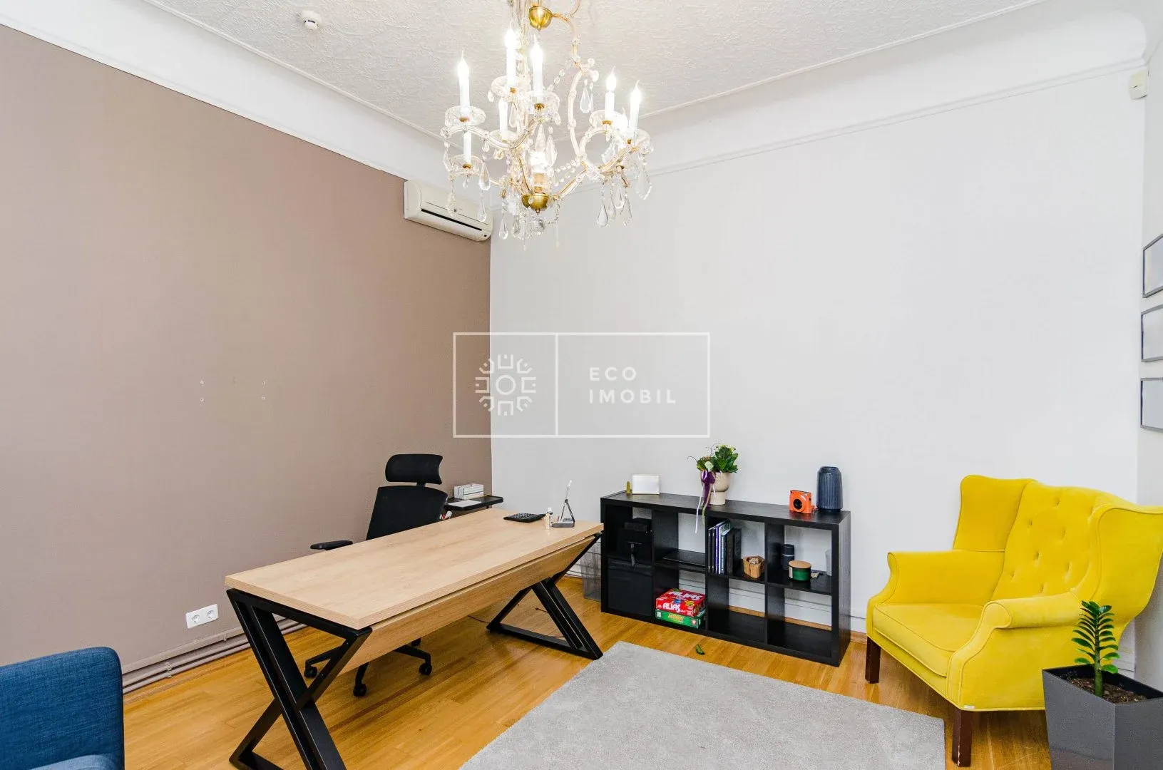 4-bedroom office, 173 m² — Image 1