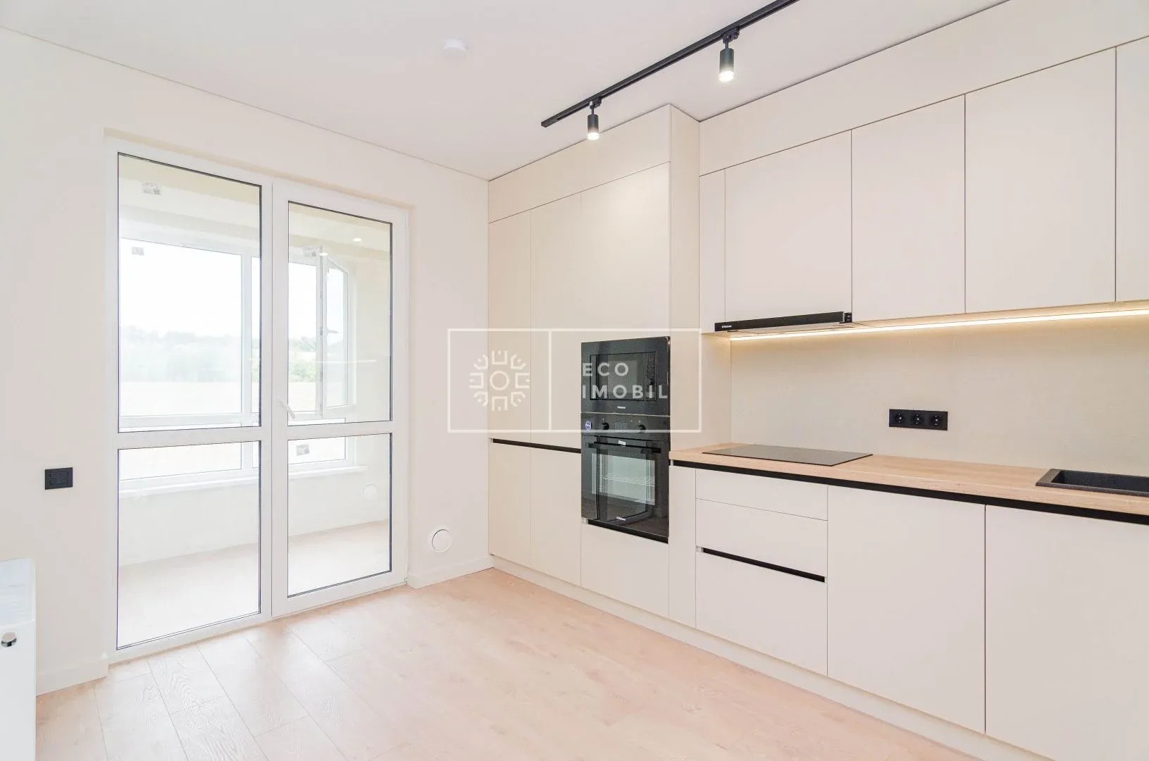 3-camere apartament, 65 m² — Imagine 1