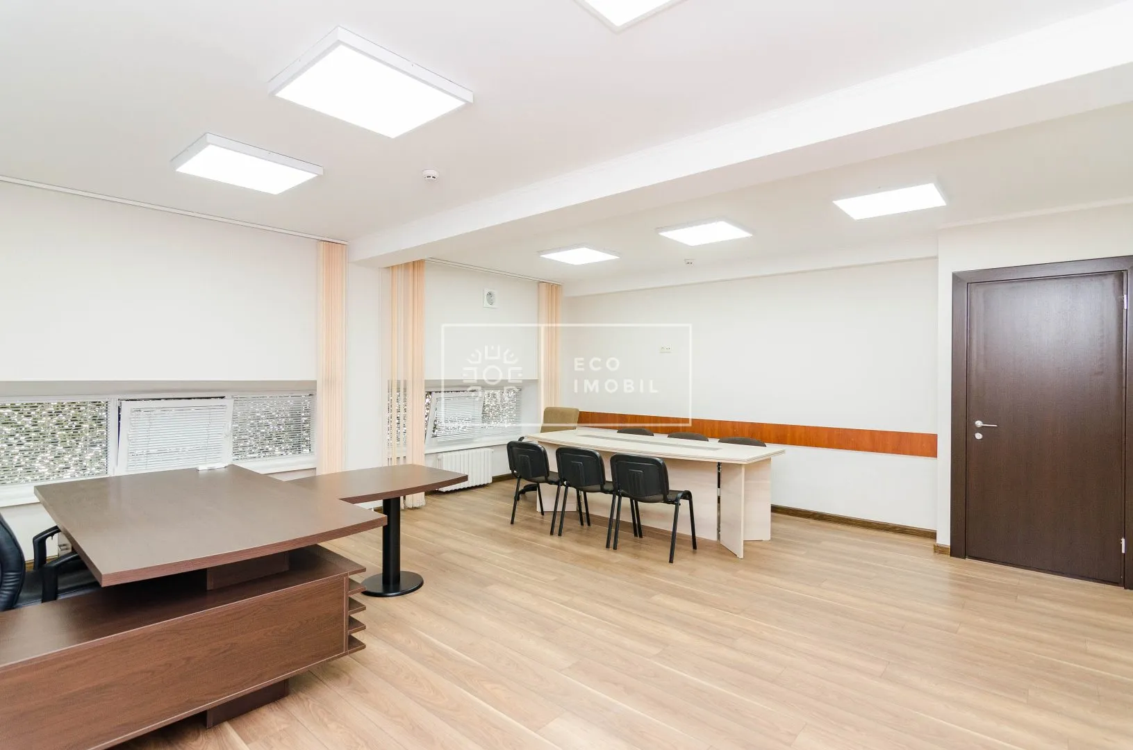5-camere birou, 250 m² — Imagine 1