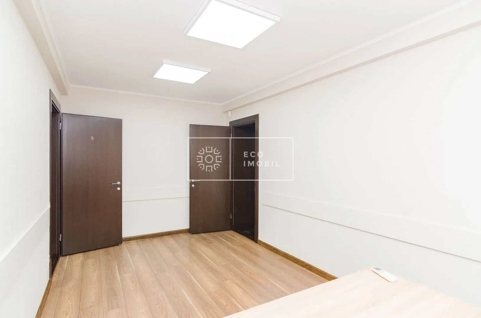 5-camere birou, 250 m² — Imagine 4