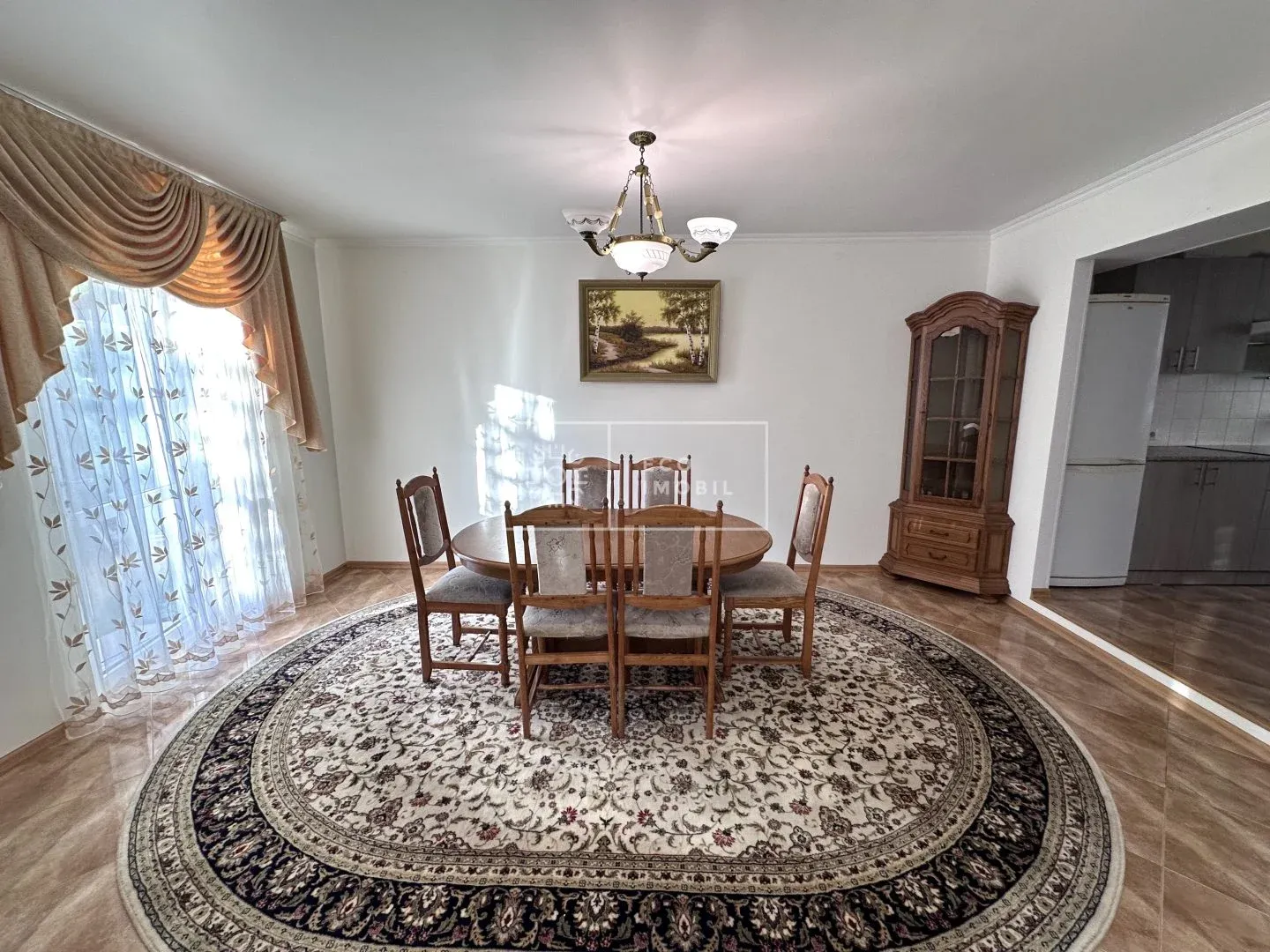 2-этажный дом, 3 комнаты, 180 м² — Изображение 4