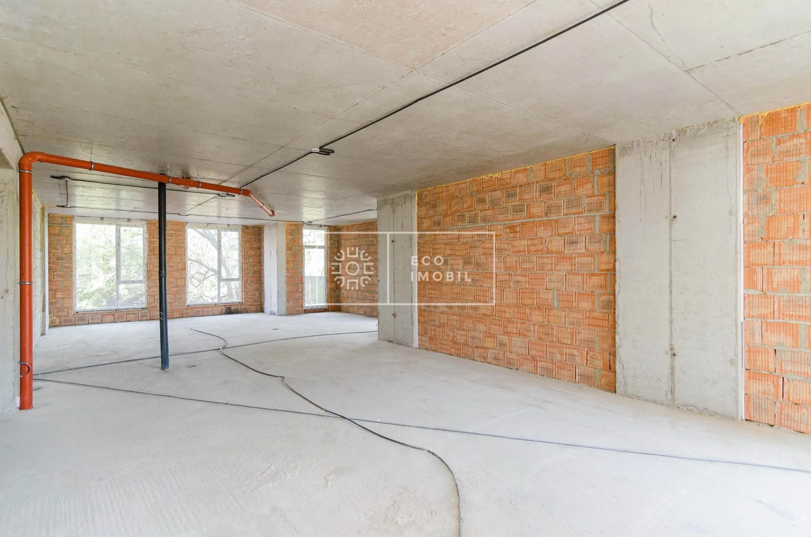 1-bedroom office, 620 m² — Image 1