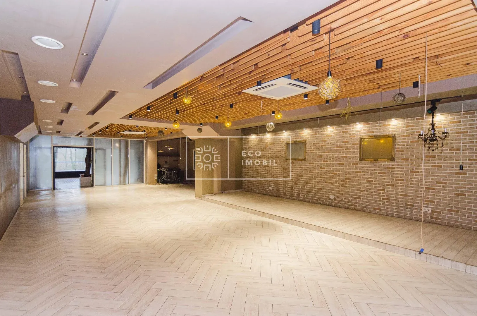1-bedroom office, 375 m² — Image 1