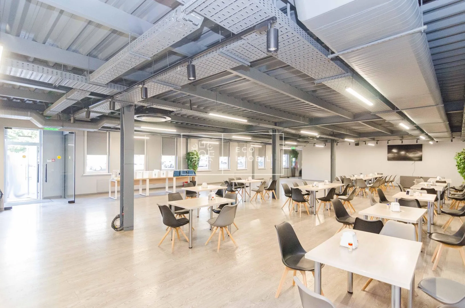 2-bedroom office, 616 m² — Image 4