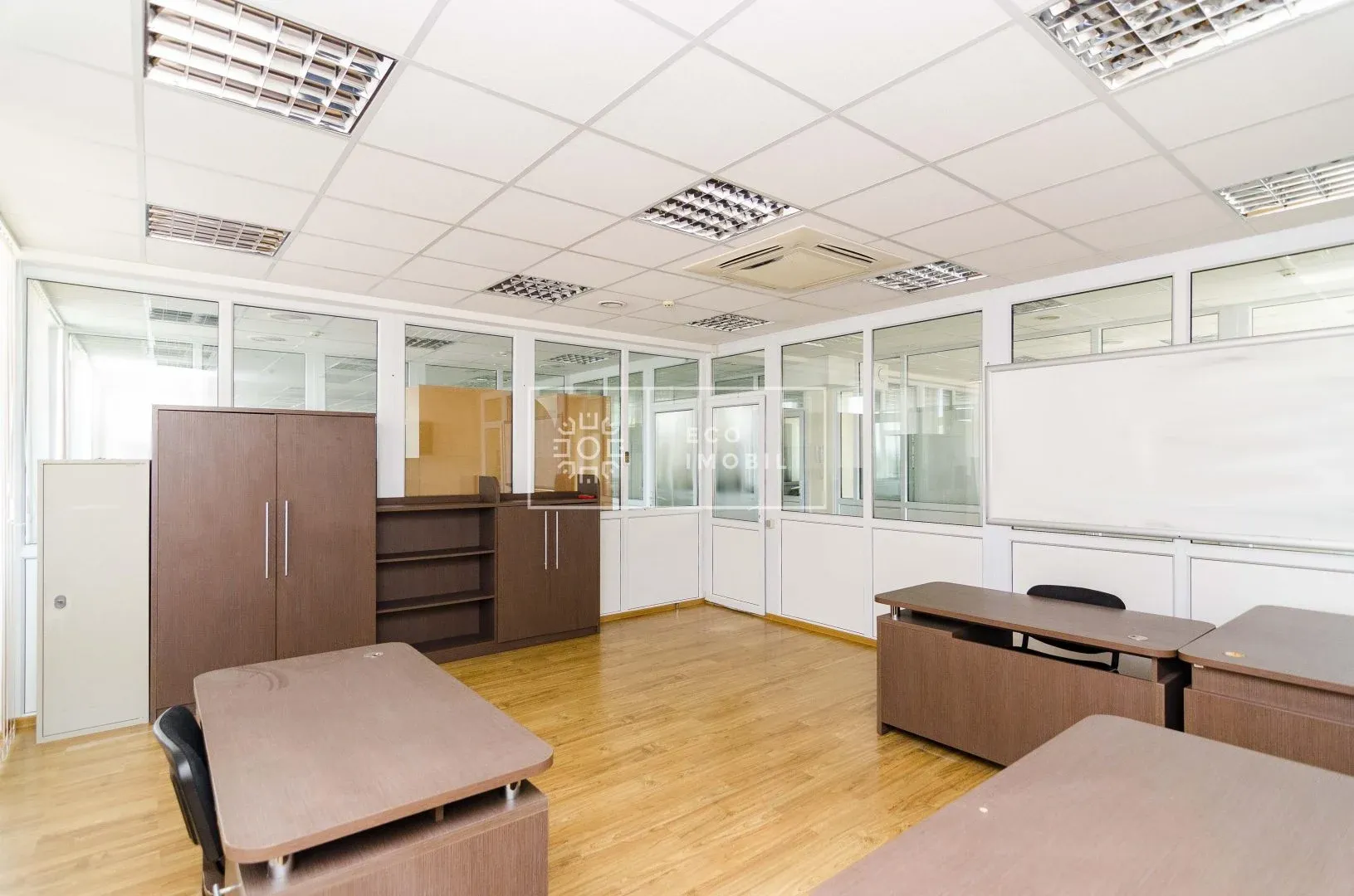 1-комнатный офис, 1 380 м² — Изображение 1